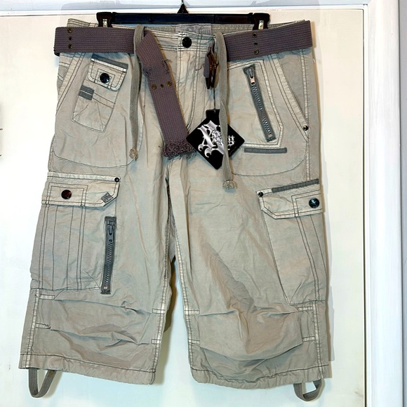 XRAY Other - NWT XRAY Cargo Shorts 38